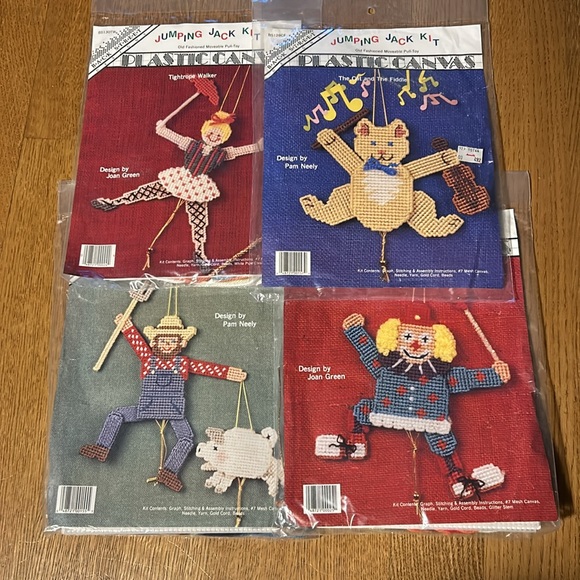 4 New Vintage 1991 Plastic Canvas Old Fashioned Moveable Pull-Toy by Back Street - Picture 1 of 11